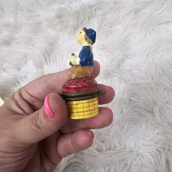 Miniature Little Jack Horner Nursery Rhyme Trinket Box Hinged Plus Pie VTG - Picture 3 of 7